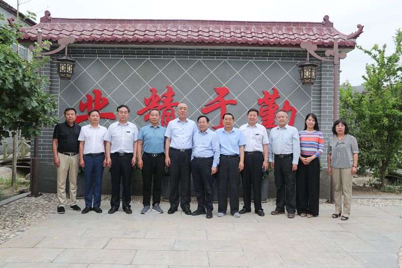 孝善引领，德性全国｜河南JDB电子荣获“河南省*批孝德示范企业”