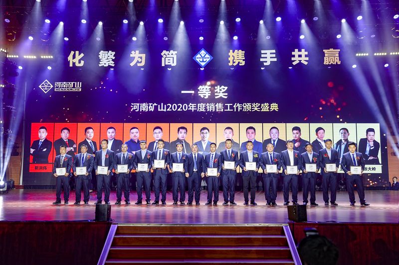 致敬楷模｜河南JDB电子诚折服务圭表王广亮