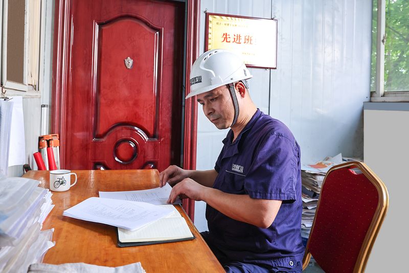 这个班组真“牛”！河南JDB电子班组建设侧记