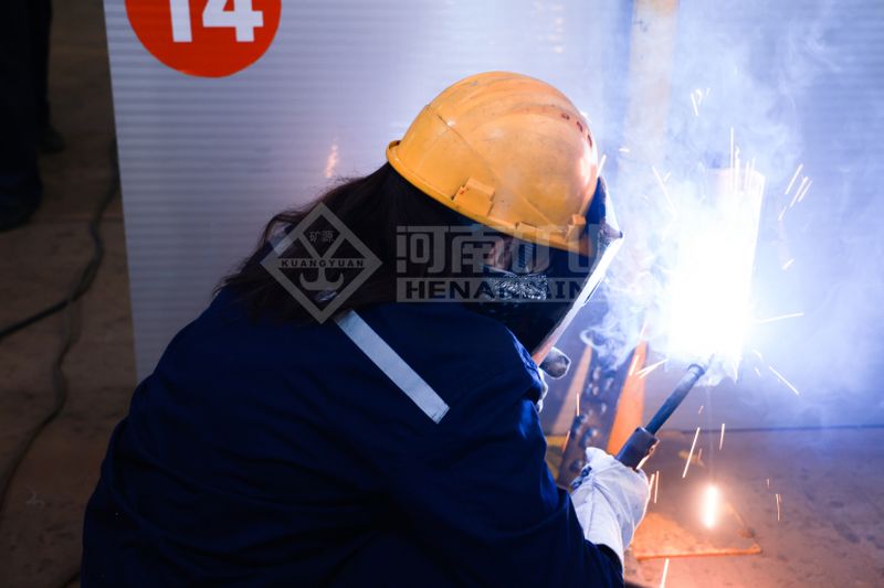 焊工技术角逐｜河南JDB电子2025年质量月系列活动之六